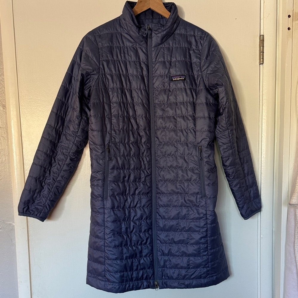 Patagonia Women's Dark Blue Puffer Coat
